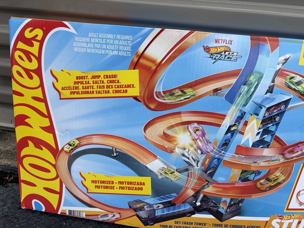 Sky Crash Tower Track Set High Motorized Booster Hot Wheels Crash Racing Action